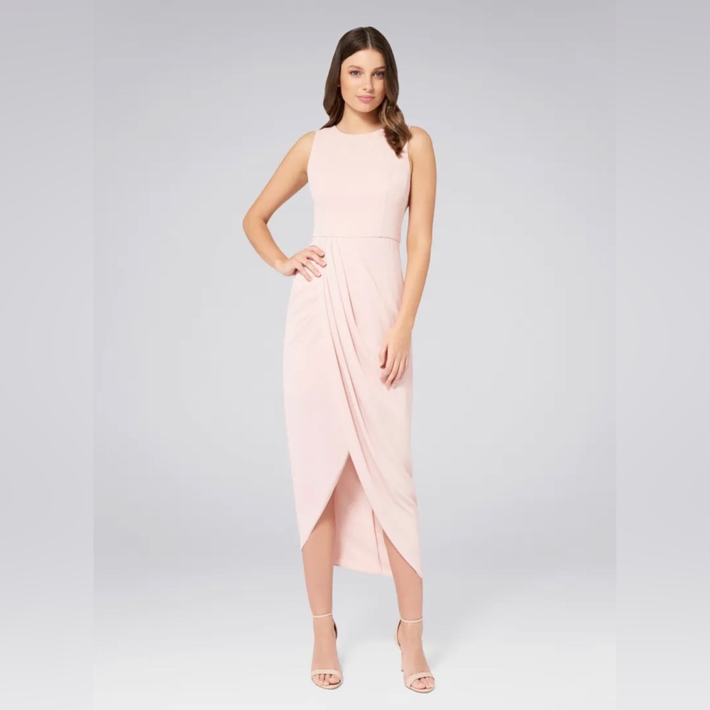Beautiful blush pink Ever New midi dress